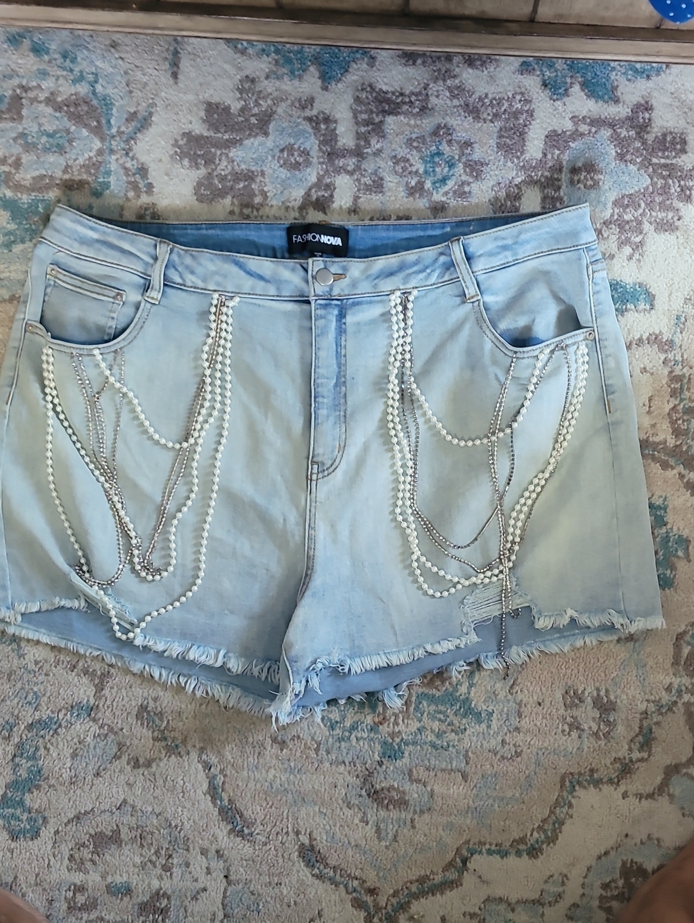 5 For $25 Fashion Nova Light Wash Denim Shorts with Pearl & Chain Drapes